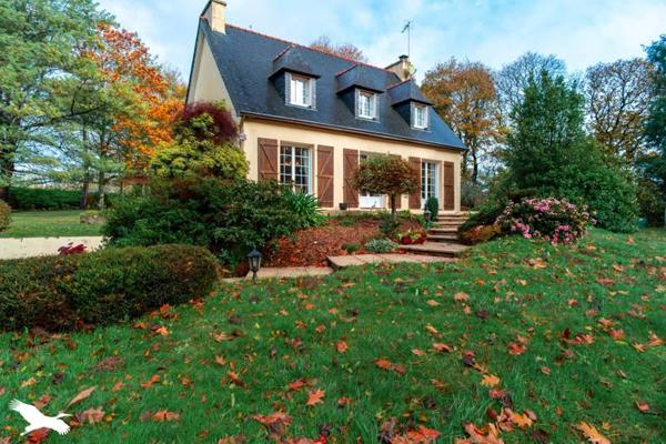 Maison à vendre |  Scaër |  7 pièces | 127 m²