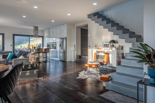 Sainte-Foy-lès-Lyon – Maison familiale moderne de 212 m² - 5 chambres