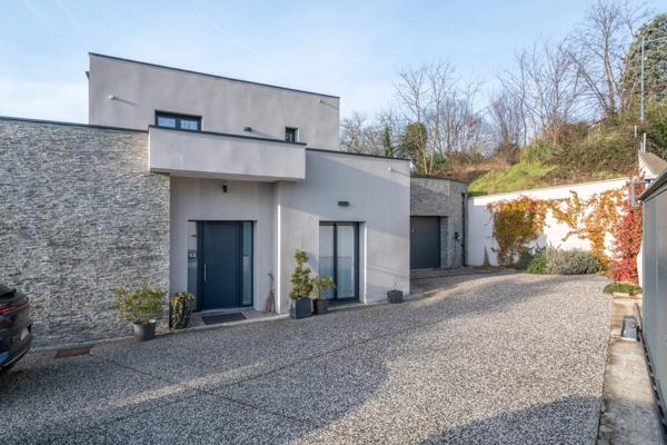 Sainte-Foy-lès-Lyon – Maison familiale moderne de 212 m² - 5 chambres