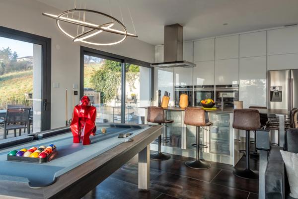 Sainte-Foy-lès-Lyon – Maison familiale moderne de 212 m² - 5 chambres