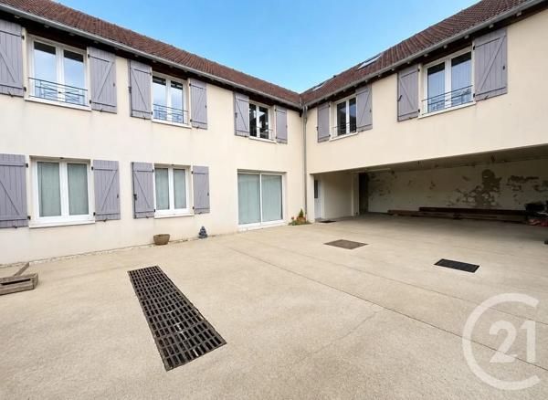 Immeuble à vendre  230 m 2   GOURNAY EN BRAY  - 76