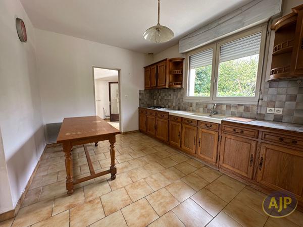 Vente maison Mirambeau : 185 000 € - AJP Immobilier Pons