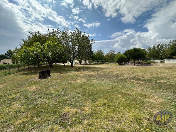 Vente maison Mirambeau : 185 000 € - AJP Immobilier Pons