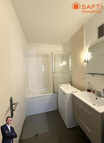 Joli appartement de 2 pièces disposant d'un balcon avec une superbe vue dégagée et une cave !