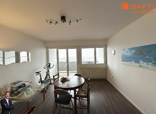 Joli appartement de 2 pièces disposant d'un balcon avec une superbe vue dégagée et une cave !