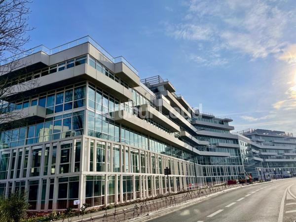 Bureaux à louer à La Madeleine immeuble neuf écoresponsable et accès rapide