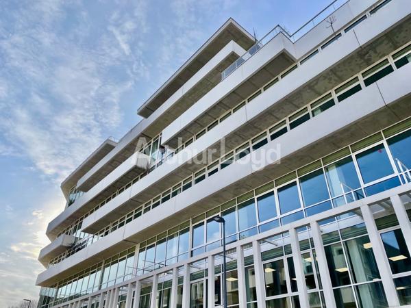 Bureaux à louer à La Madeleine immeuble neuf écoresponsable et accès rapide