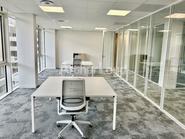 Bureaux à louer à La Madeleine immeuble neuf écoresponsable et accès rapide