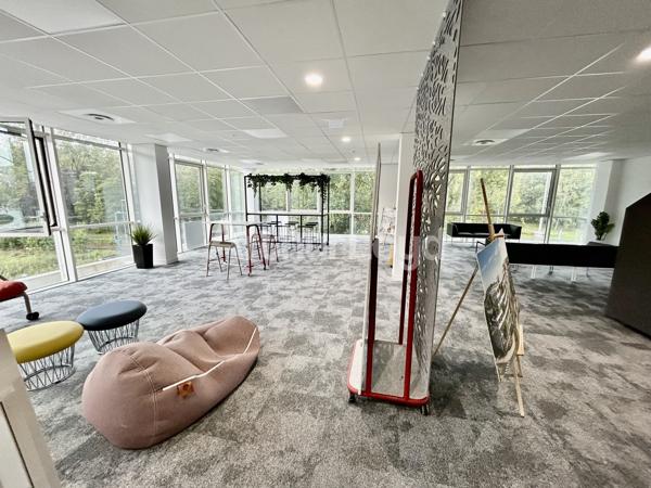Bureaux à louer à La Madeleine immeuble neuf écoresponsable et accès rapide