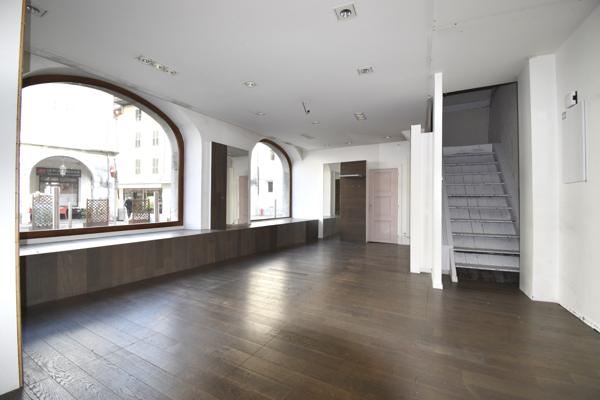 Immeuble 5 pièces - 197 m²