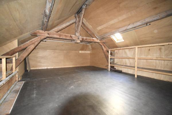 Immeuble 5 pièces - 197 m²