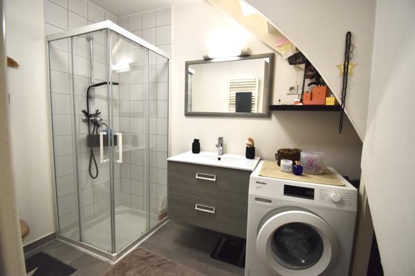 Immeuble 5 pièces - 197 m²