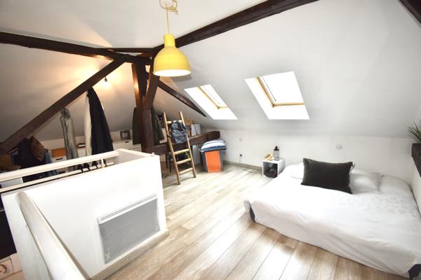 Immeuble 5 pièces - 197 m²