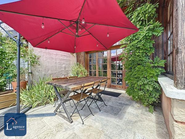 Le Charme en Grand : 421 m²  pour 9 pièces - Lumineuse et intime à Péron