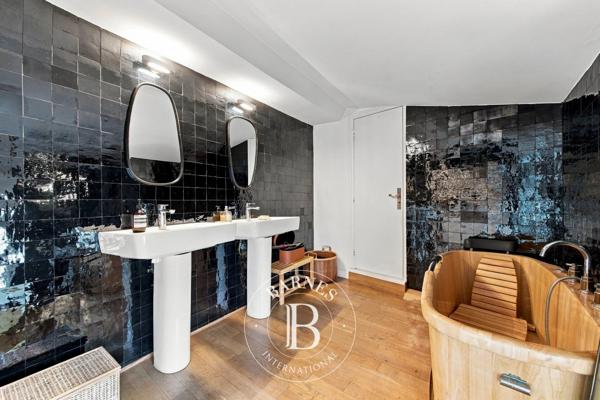 Paris 1er, Appartement 3 Chambres -  193 m² à vendre