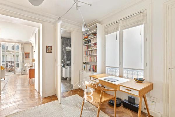 Paris 9ème, Appartement 3 Chambres -  107 m² à vendre