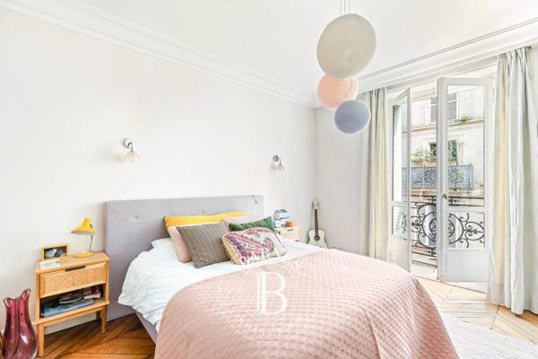 Paris 9ème, Appartement 3 Chambres -  107 m² à vendre