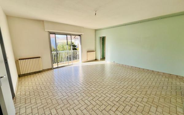 Appartement à vendre    3 pièces • 78,11 m2 Royan