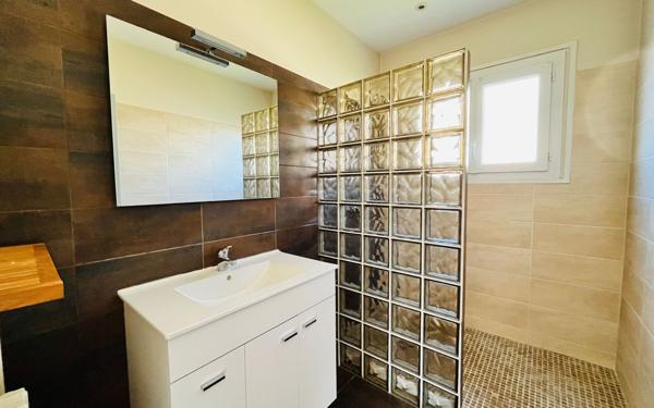 Appartement à vendre    3 pièces • 78,11 m2 Royan