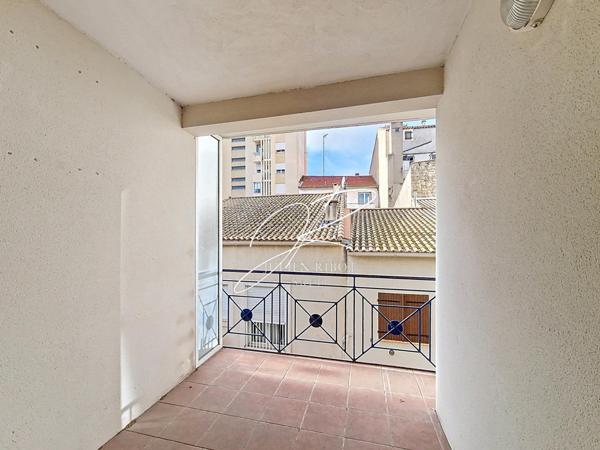 Appartement T3 2 chambres 64 m² terrasse