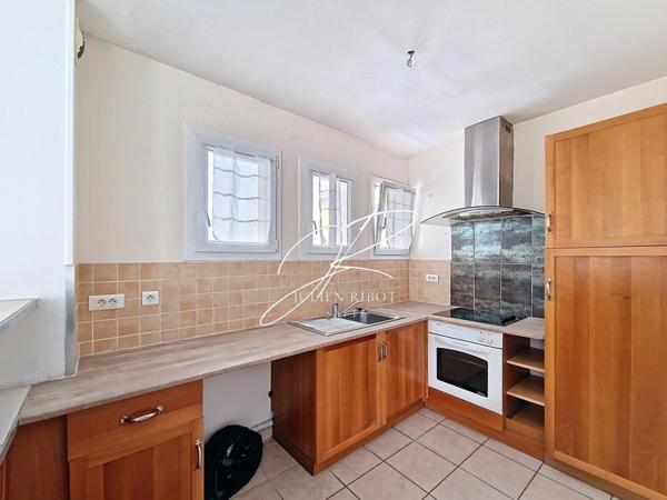 Appartement T3 2 chambres 64 m² terrasse