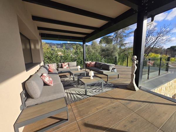 MAISON MOUGINS 500 m² habitables - Terrain 5200 m² - Luxe, volupté et art de vivre