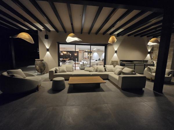 MAISON MOUGINS 500 m² habitables - Terrain 5200 m² - Luxe, volupté et art de vivre