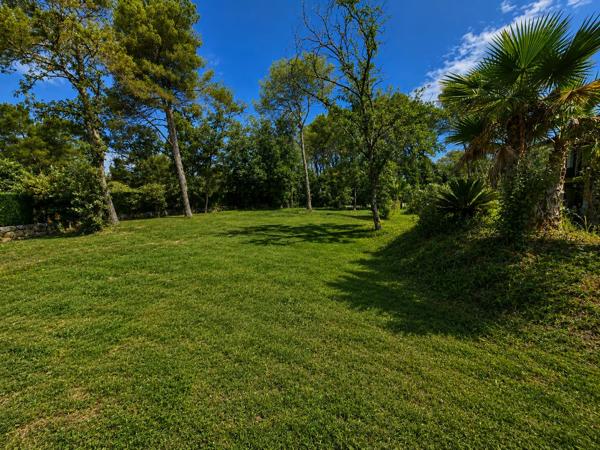 MAISON MOUGINS 500 m² habitables - Terrain 5200 m² - Luxe, volupté et art de vivre