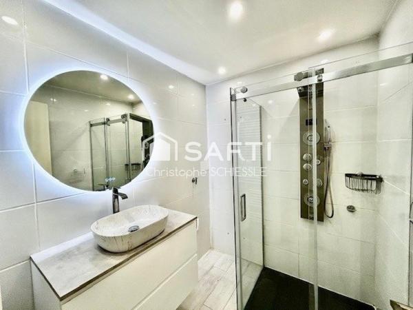 Appartement duplex T5 de 105 M2 avec terrasse , garage ,cave , buanderie