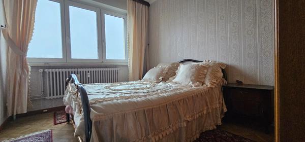 THIONVILLE - APPARTEMENT 4 PIECES - 2 CHAMBRES - BALCONNET - GARAGE - CAVE