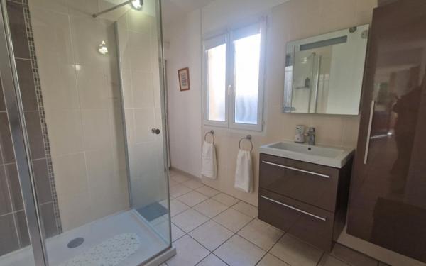 Maison à vendre    6 pièces •  Mèze