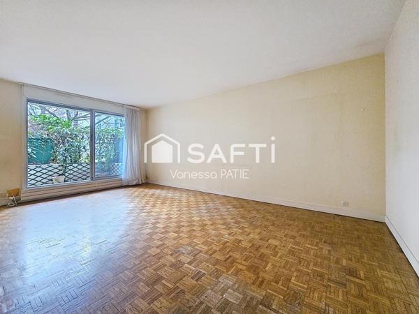 Appartement au calme avec terrasse de 11 m², commerces, métro