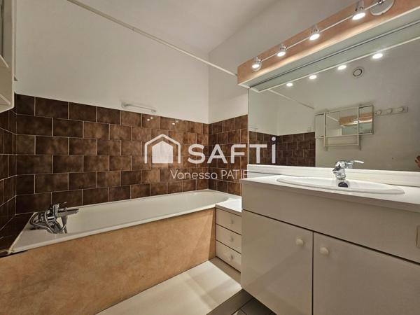 Appartement au calme avec terrasse de 11 m², commerces, métro