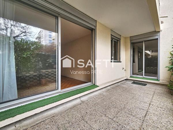 Appartement au calme avec terrasse de 11 m², commerces, métro