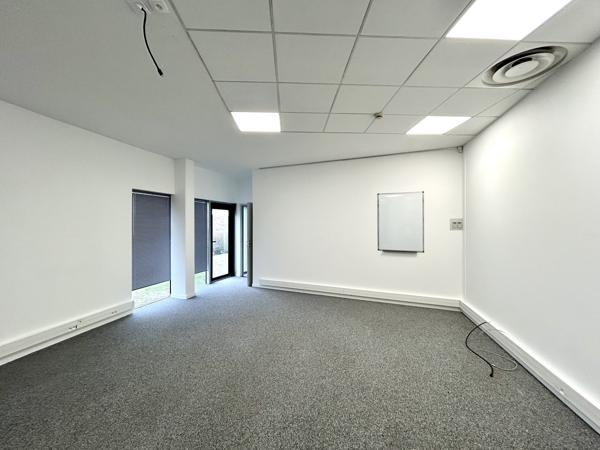 Bureaux à louer Mérignac Chemin Long accès tram F et surfaces modulables