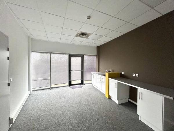 Bureaux à louer Mérignac Chemin Long accès tram F et surfaces modulables