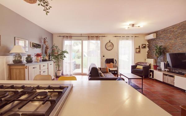 Maison à vendre    4 pièces •  Farnay