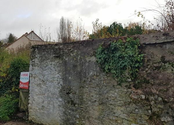 Terrain à vendre    Chaussy