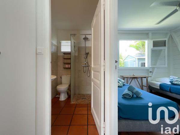 Maison 8 pièces de 118 m² à Sainte-Anne (97227)