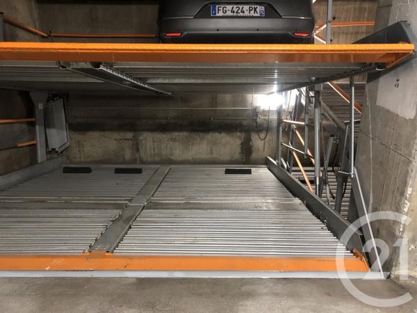 Parking à vendre  9,94 m2 PARIS - 75015