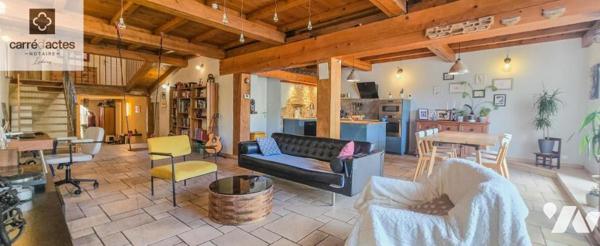 Maison de village rénovée au centre, 4 Chambres dont suite parentale et terrasse tropézienne