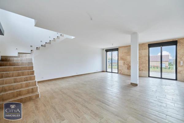 Maison à louer 4 pièces 107.8m²