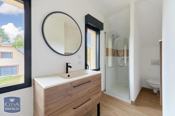 Maison à louer 4 pièces 107.8m²