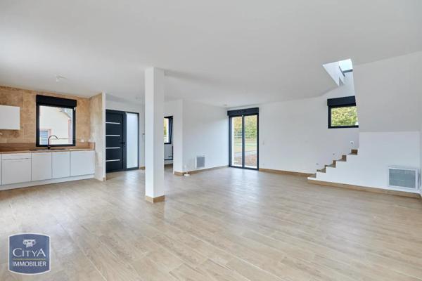 Maison à louer 4 pièces 107.8m²