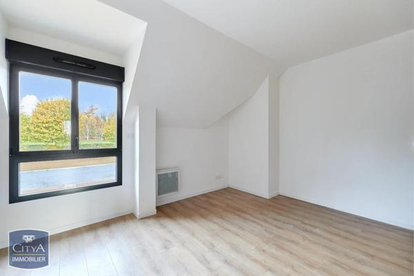 Maison à louer 4 pièces 107.8m²
