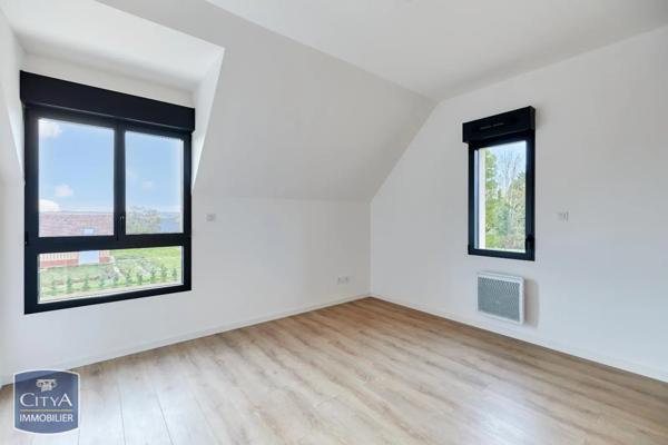 Maison à louer 4 pièces 107.8m²