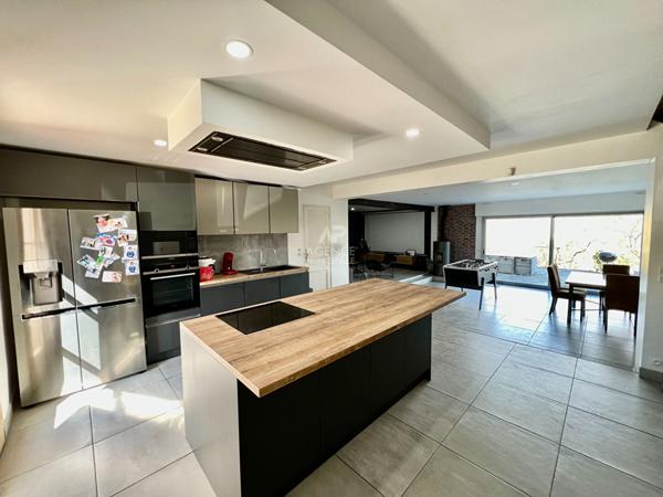 Maison Pontoise 7 pièce(s) 174.01 m2 €499 000 ** - Référence 10920