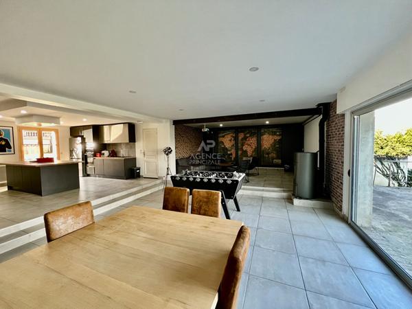Maison Pontoise 7 pièce(s) 174.01 m2 €499 000 ** - Référence 10920