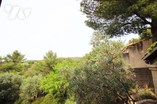 Magnifique villa de 155 m2 (avec piscine & vue mer) sur terrain de 1668 m² à Septèmes-Les-Vallons