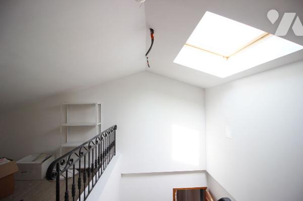 Magnifique villa de 155 m2 (avec piscine & vue mer) sur terrain de 1668 m² à Septèmes-Les-Vallons